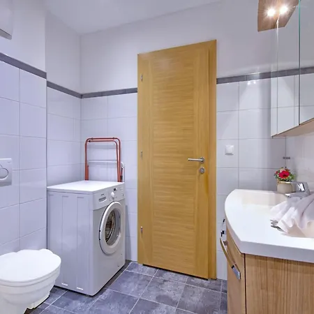 Apartment Vicky 7 In Wildschoenau, Cleaning Included Niederau